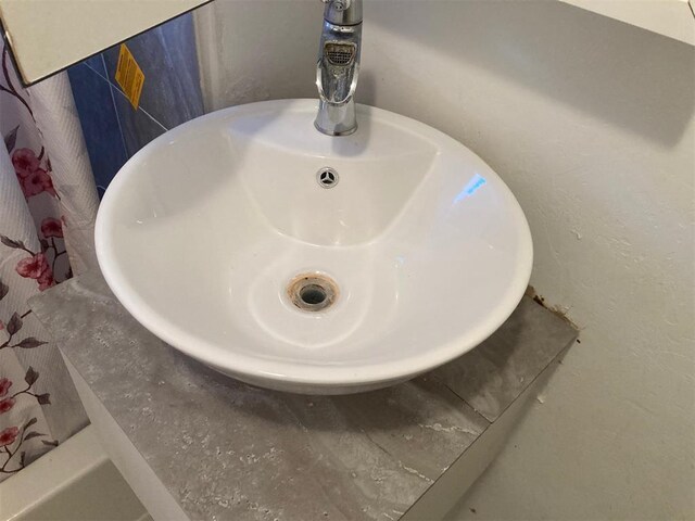 707 W Texas Ave, Anadarko, OK 73005 - bathroom view of a sink