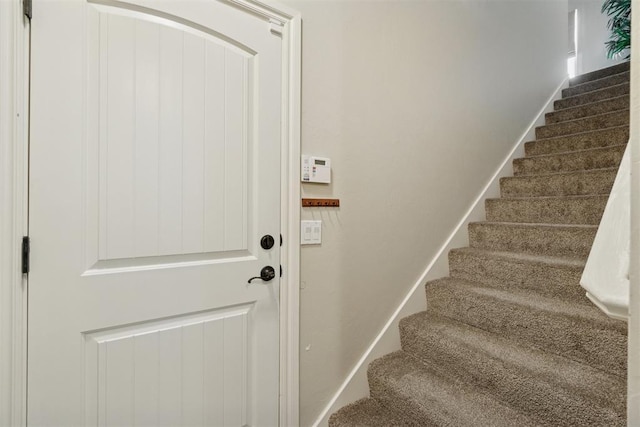 917 NW 186th St, Edmond, OK 73012 - entrance foyer featuring stairway