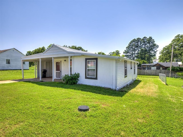 211 S 6th St, Mcloud, OK 74851 - view of bungalow-style home