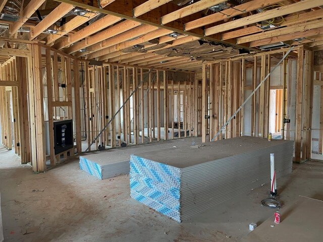 4601 Hidalgo Ave, Mustang, OK 73064 - view of misc room