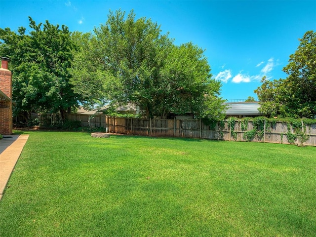 6513 NW 95th St, Oklahoma City, OK 73162 - view of yard