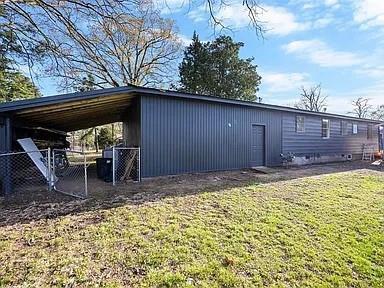 309 E Memorial St, Broken Bow, OK 74728 - view of outbuilding