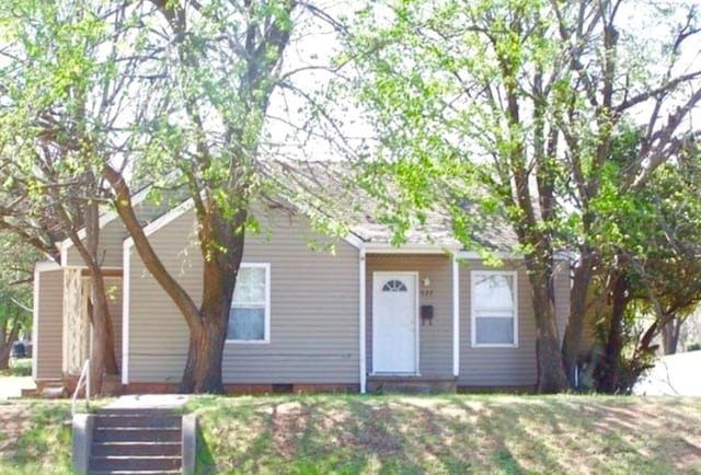 925 W Chickasha Ave, Chickasha, OK 73018 - photo 1