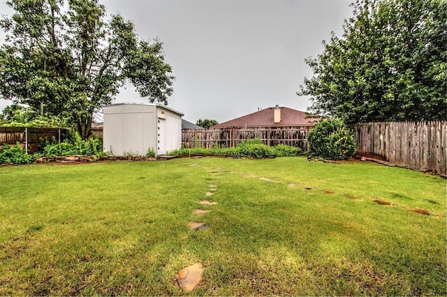 8113 Turtle Dove Dr, Oklahoma City, OK 73132 - fenced backyard with a storage shed