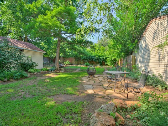 1616 NW 41st St, Oklahoma City, OK 73118 - view of yard featuring a patio area