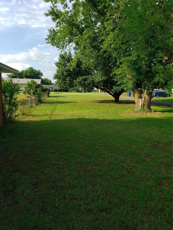 214 N Pecan St, Crescent, OK 73028 - view of yard