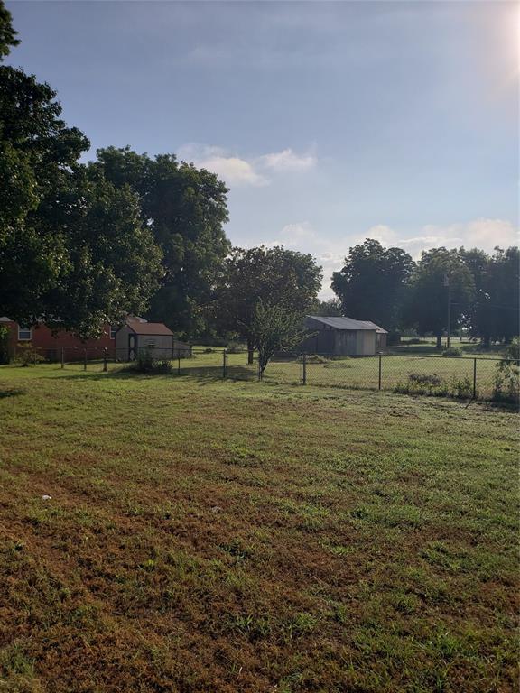 214 N Pecan St, Crescent, OK 73028 - view of yard featuring a view of countryside