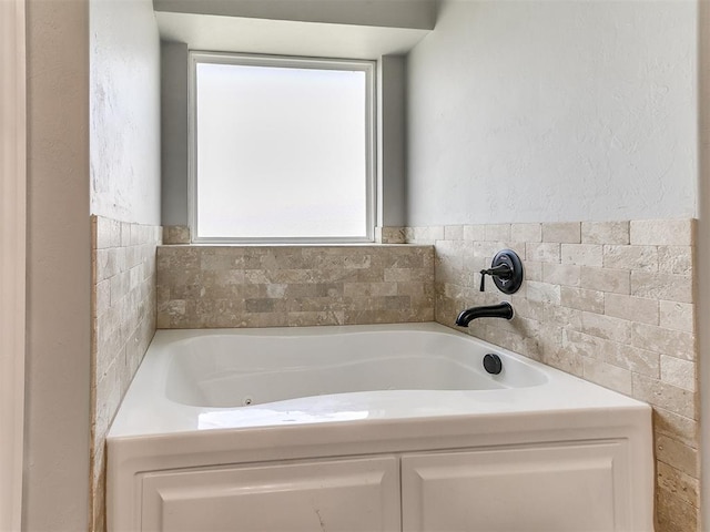 2517 NW 194th St, Edmond, OK 73012 - full bathroom with a whirlpool tub