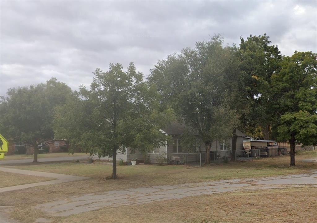 401 N Broadway, Hobart, OK 73651 - view of front of property