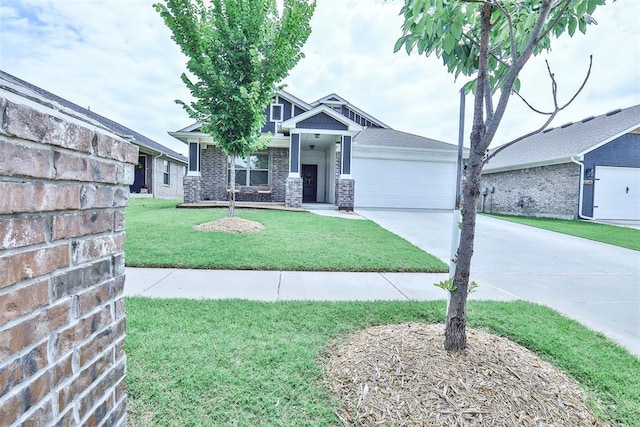 16336 Coldfire Rd, Oklahoma City, OK 73170 - view of front of house featuring driveway, brick siding, and a front yard