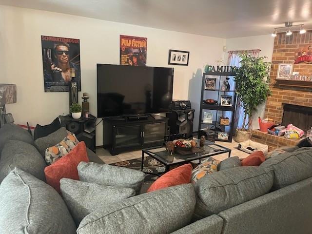 10625 White Oak Canyon Rd, Oklahoma City, OK 73162 - living room featuring a fireplace