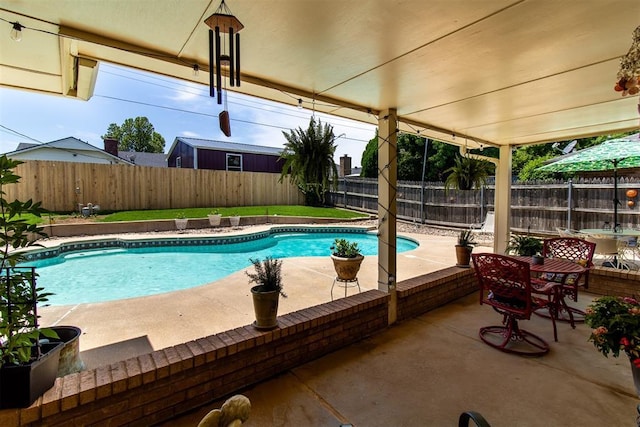 3405 Oak Grove Dr, Midwest City, OK 73110 - photo 1