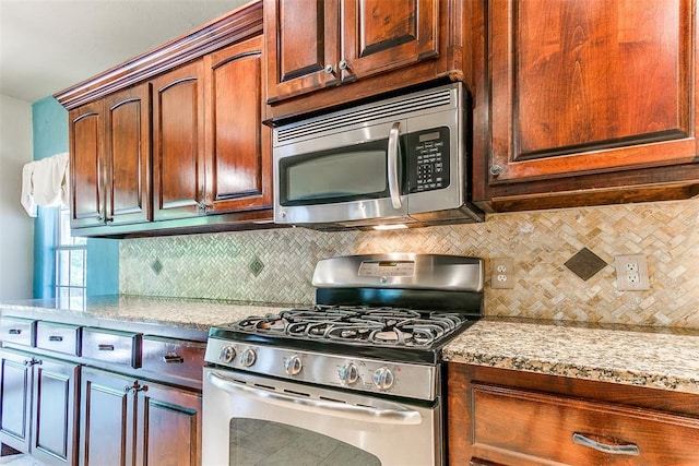 3393 Creek View Ct, Newcastle, OK 73065 - kitchen featuring appliances with stainless steel finishes and decorative backsplash
