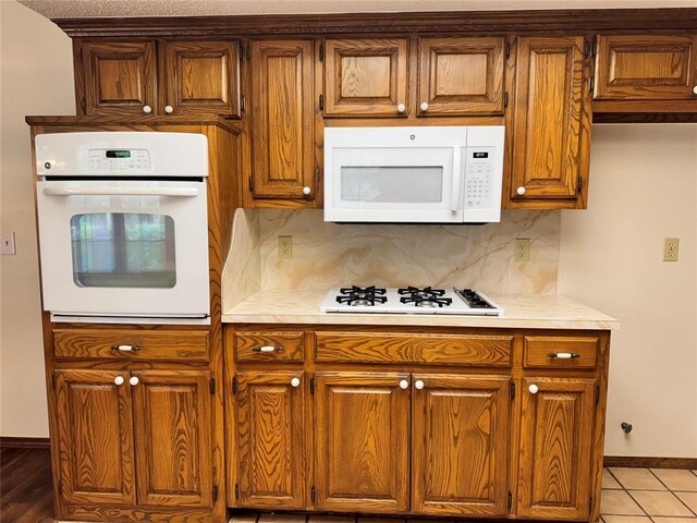2301 Tanglewood Dr, Edmond, OK 73013 - photo 12