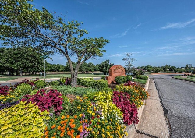 2917 Stafford Rd, Edmond, OK 73012 - view of community sign