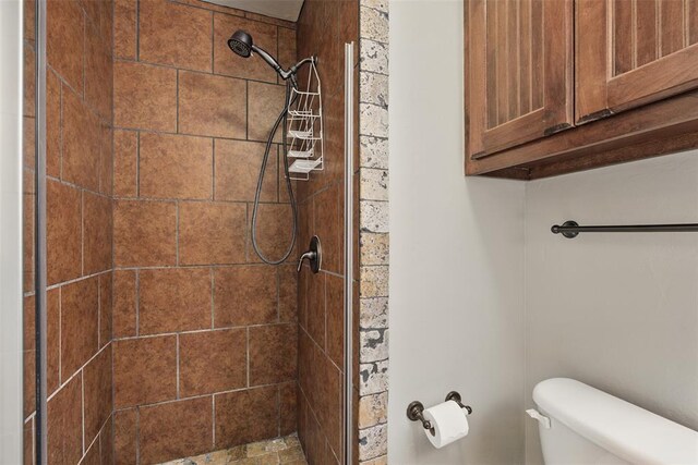2716 Busheywood Dr, Yukon, OK 73099 - full bath featuring toilet and tiled shower