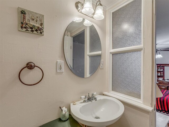 3113 SE 20th St, Oklahoma City, OK 73115 - bathroom with a sink