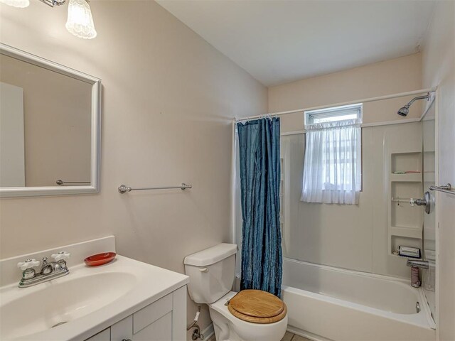 3113 SE 20th St, Oklahoma City, OK 73115 - full bath featuring vanity and shower / bathtub combination with curtain