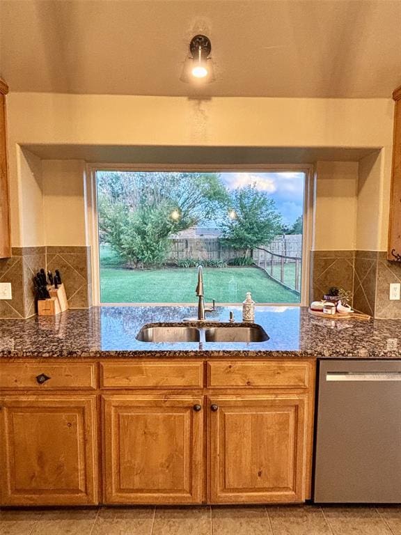 20301 Flowered Meadows Way, Edmond, OK 73012 - photo 12