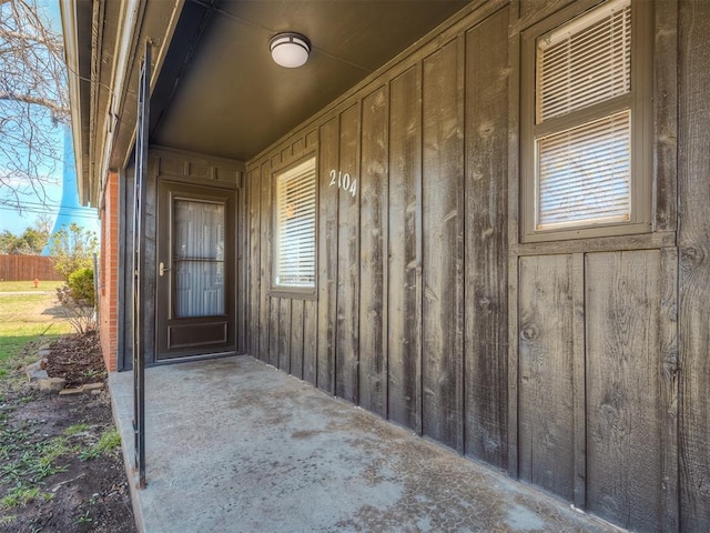 2104 Westchester Dr, Oklahoma City, OK 73120 - entrance to property