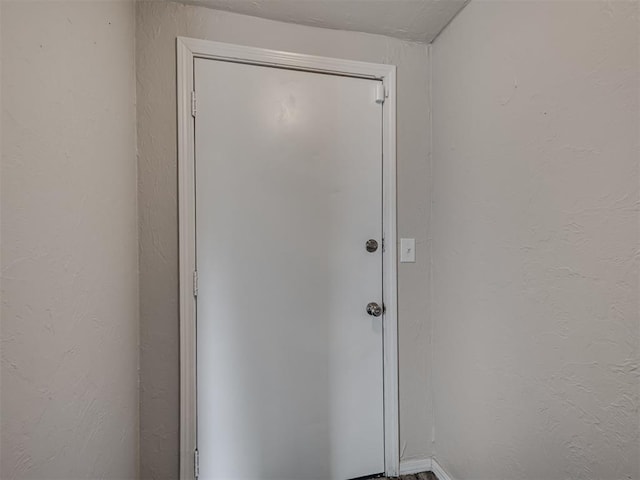 2805 SW 60th St, Oklahoma City, OK 73159 - property entrance
