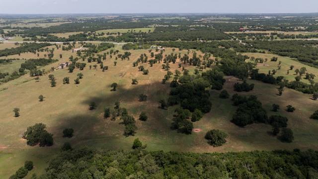 4179 W Gatlin St, Duncan, OK 73535 - aerial view of property and surrounding area featuring rural landscape