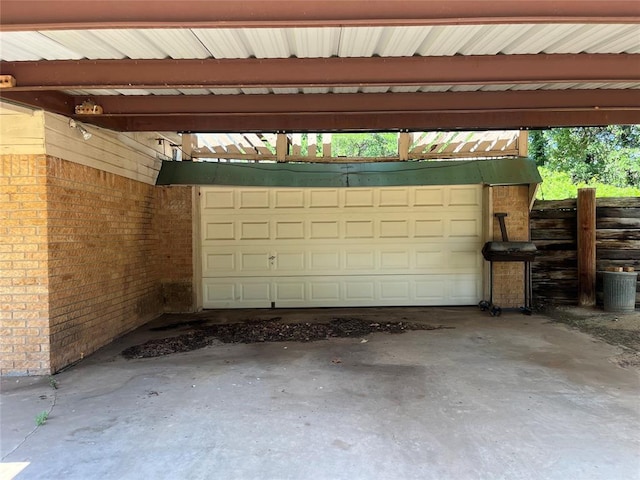 4179 W Gatlin St, Duncan, OK 73535 - garage with a carport