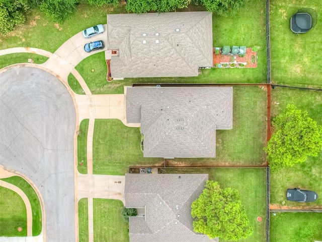 2204 Cale Cv, Yukon, OK 73099 - drone / aerial view