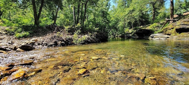 28 Creek Side Trl, Hochatown, OK 74728