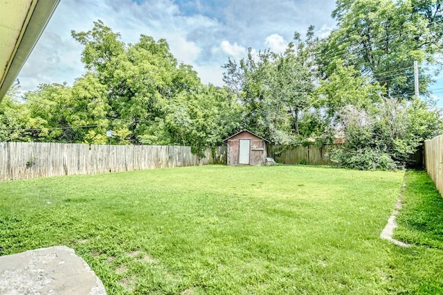 3012 NW 67th St, Oklahoma City, OK 73116 - fenced backyard featuring a storage shed