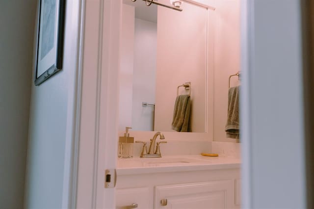 12113 SW 45th Ter, Mustang, OK 73064 - bathroom with vanity