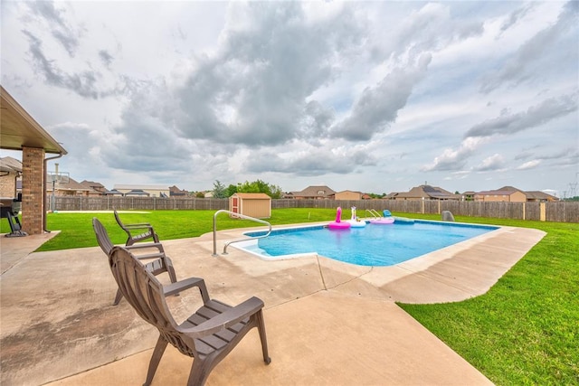 11620 Mallorca Dr, Oklahoma City, OK 73173 - view of pool featuring a storage shed, a patio area, and a fenced backyard
