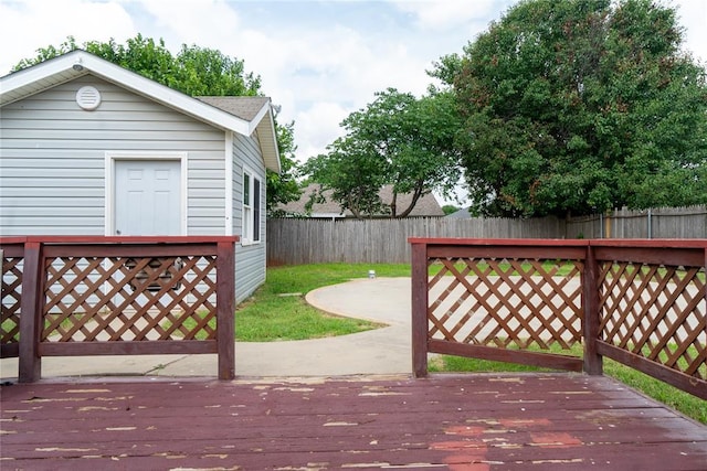 1001 Hyacinth Hollow Dr, Yukon, OK 73099 - view of wooden terrace