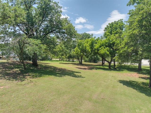 1300 Oak Springs Ln, Edmond, OK 73034 - view of grassy yard