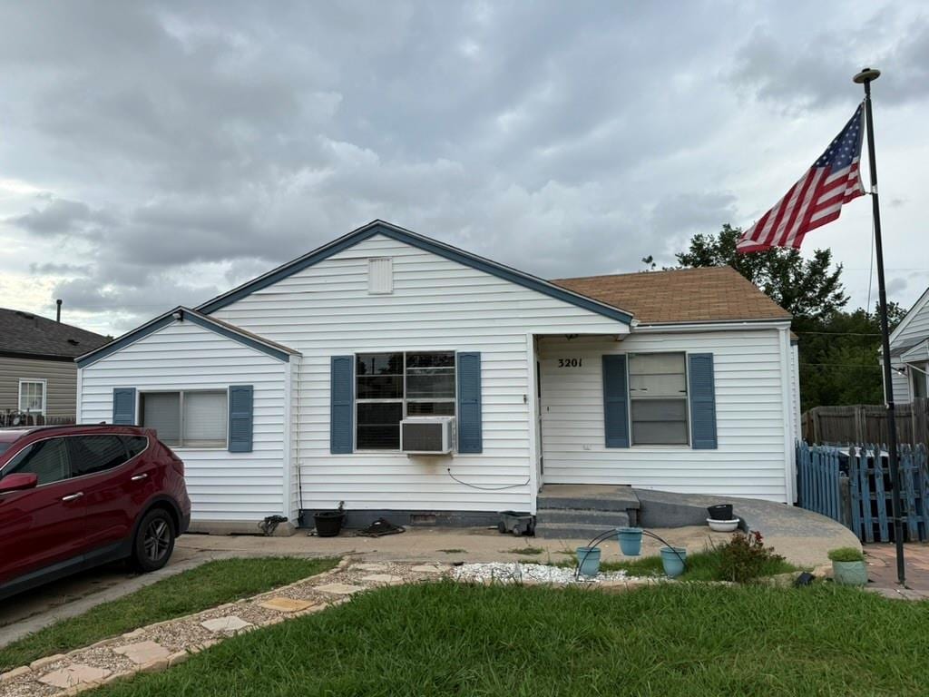 3201 NW 32nd St, Oklahoma City, OK 73112 - photo 1