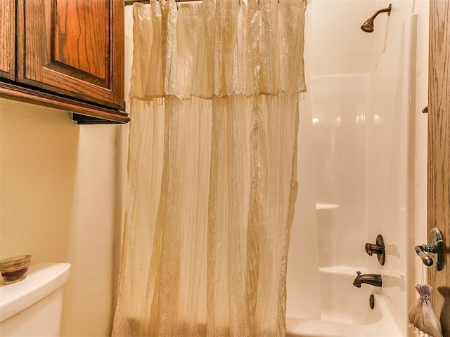 3705 Dalston Cir, Norman, OK 73072 - full bathroom featuring shower / bath combo and toilet