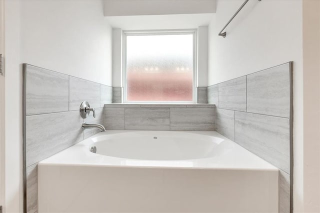 1108 Blackjack Creek Dr, Yukon, OK 73099 - full bathroom with a bath