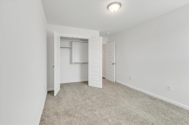 1108 Blackjack Creek Dr, Yukon, OK 73099 - unfurnished bedroom with a closet and carpet flooring
