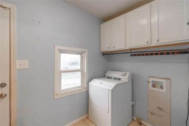 502 S 7th St, Chickasha, OK 73018 - laundry room featuring washer / clothes dryer and cabinet space