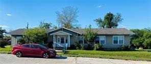 202 W Oak Ave, Seminole, OK 74868 - view of front facade