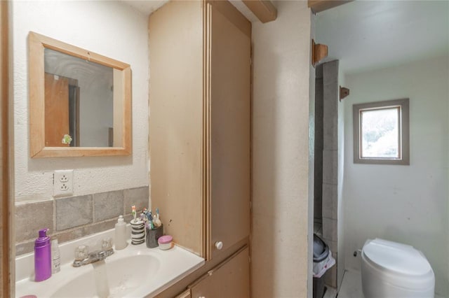 17856 Beechnut Ln, Alex, OK 73003 - bathroom featuring toilet and vanity