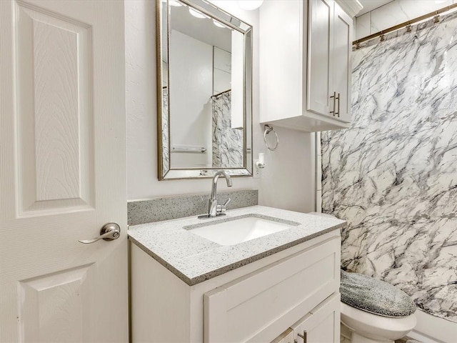 837 SE 68th St, Oklahoma City, OK 73149 - bathroom with vanity, tasteful backsplash, and curtained shower