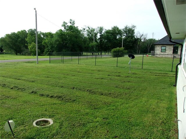 3018 N Beard Ave, Shawnee, OK 74804 - view of yard