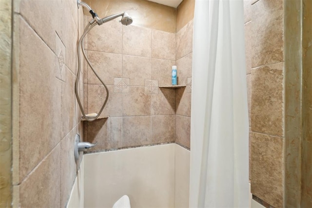 3414 Clayton Dr, Tuttle, OK 73089 - bathroom with shower / bath combination with curtain