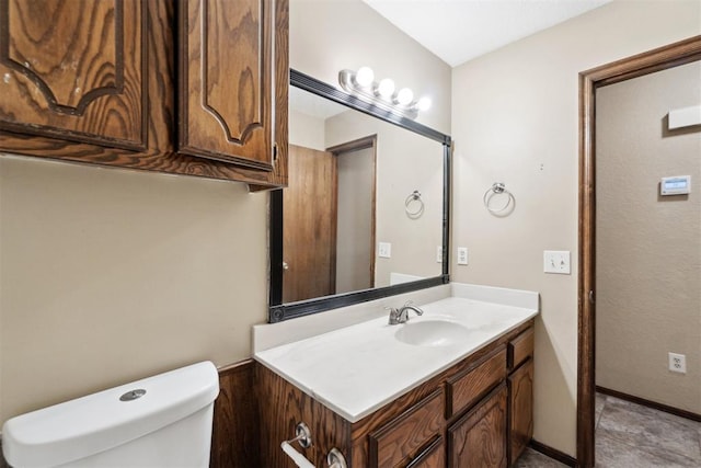 708 Cactus Ct, Yukon, OK 73099 - half bathroom featuring toilet and vanity