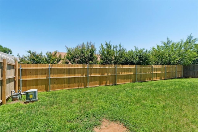 708 Cactus Ct, Yukon, OK 73099 - view of fenced backyard