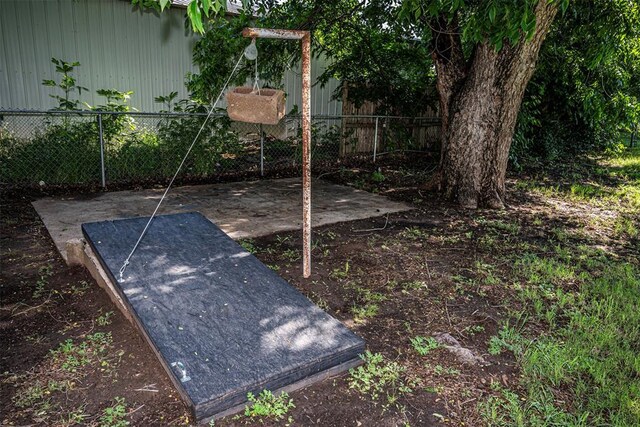 406 SW 4th St, Tuttle, OK 73089 - view of yard
