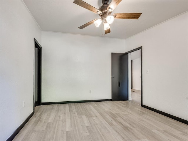 9200 Hollow Rd, Newalla, OK 74857 - empty room featuring light wood-type flooring, crown molding, and ceiling fan