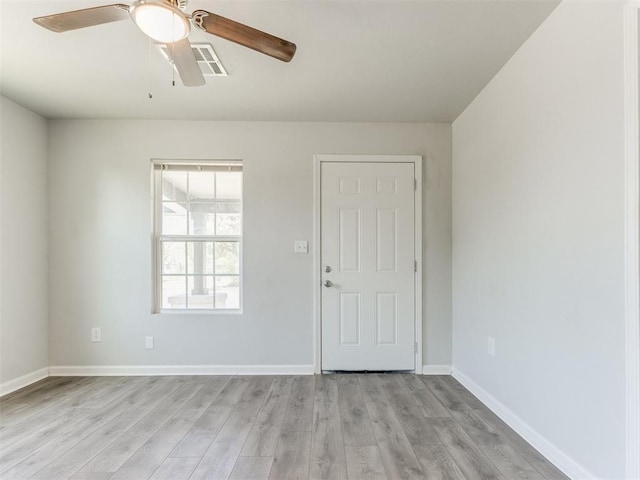 321 W Farrall Ave, Shawnee, OK 74801 - spare room featuring light wood-style floors and ceiling fan