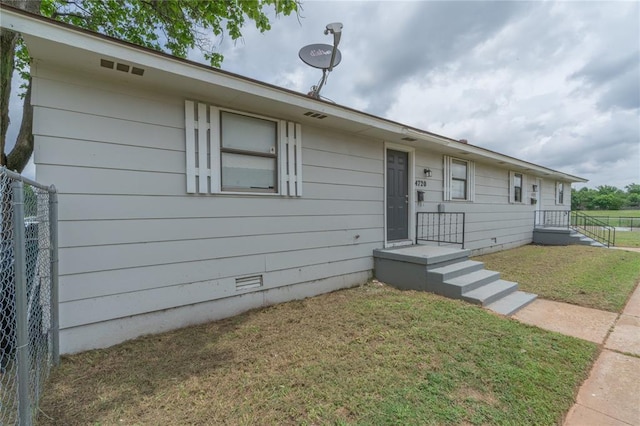 4720 S Youngs Blvd, Oklahoma City, OK 73119 - view of front of house with crawl space